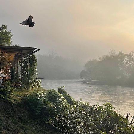 Baanrai Khunya บ้านไร่คุณย่า Ban Huai Maenam Noi Exteriör bild