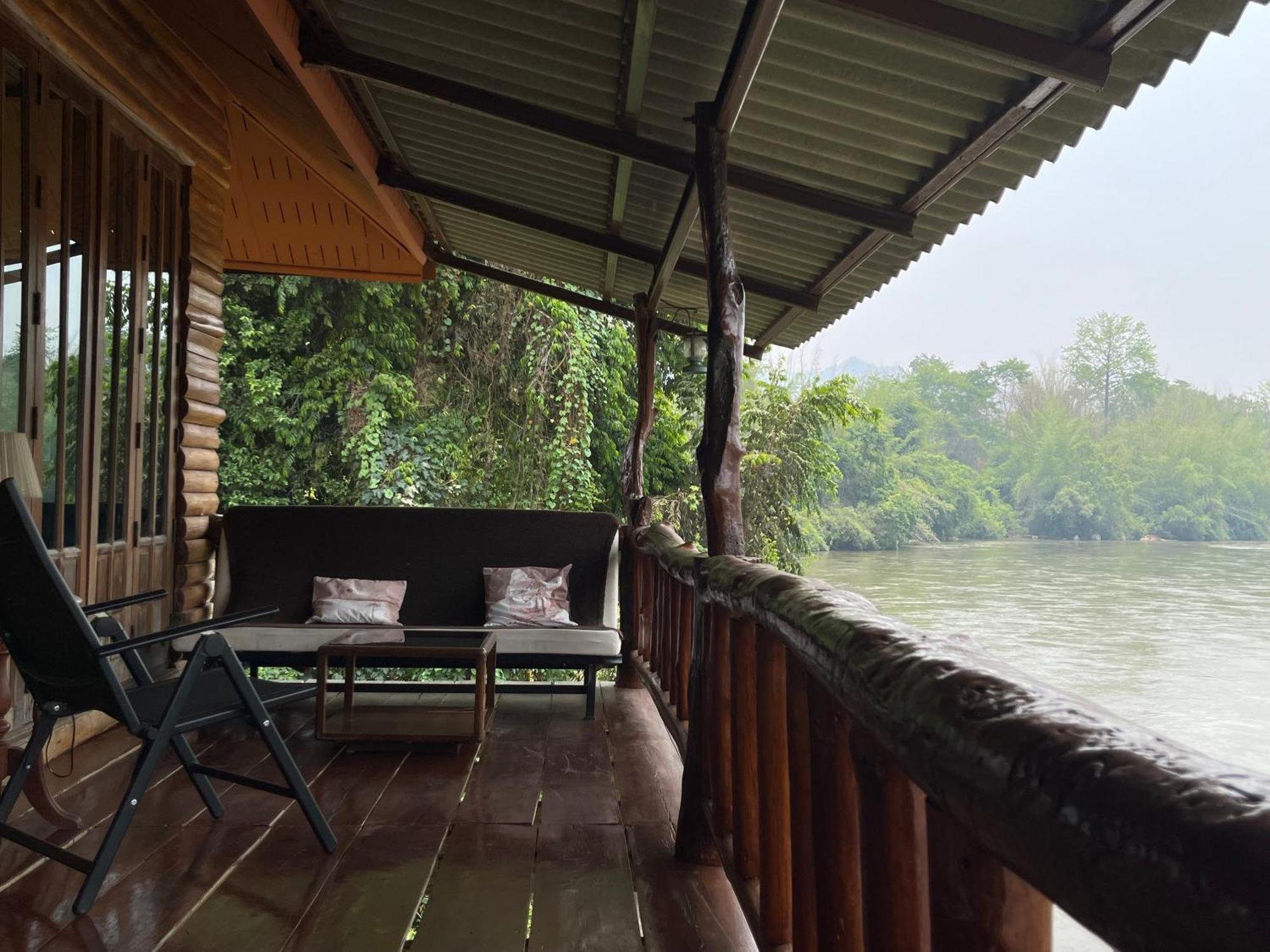 Baanrai Khunya บ้านไร่คุณย่า Ban Huai Maenam Noi Exteriör bild